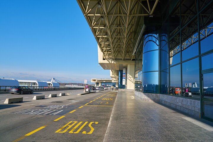 Traslado privado desde el aeropuerto de Malpensa a la ciudad de Milán