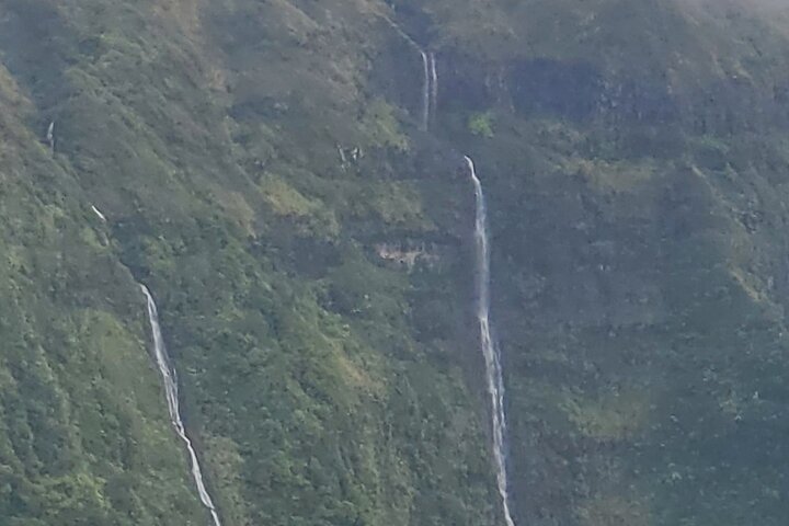 Kauai privata dörrar utanför helikopterturen : Ultimate Waterfalls