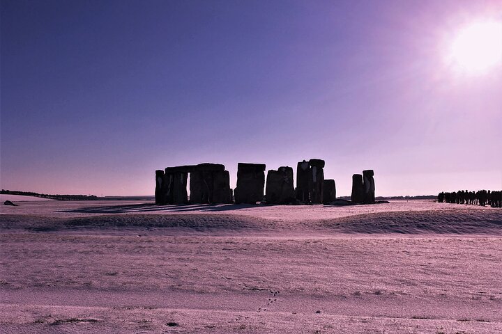Halbtägige Tour in kleiner Gruppe nach Stonehenge von Bath, inc Eintritt
