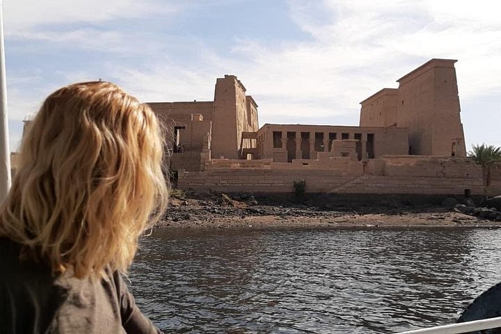 4 Tage Nilkreuzfahrt Assuan nach Luxor & Abu Simbel. Heißluftballon