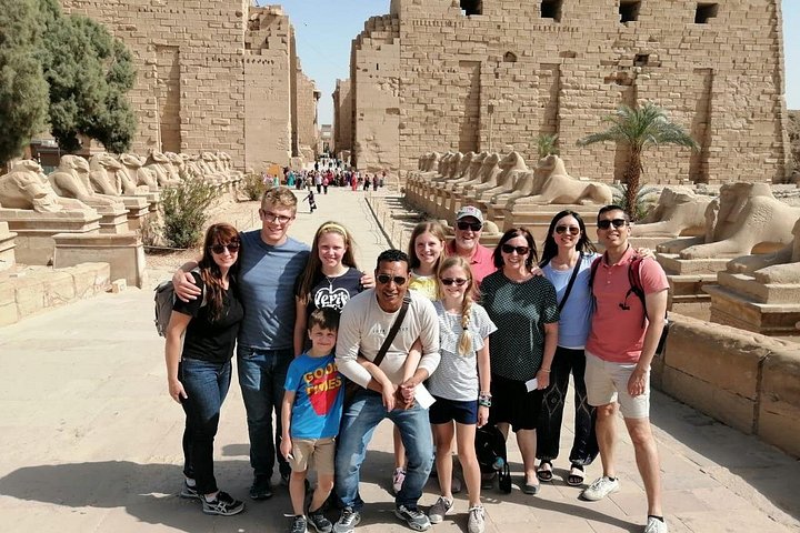 4 Tage Nilkreuzfahrt Assuan nach Luxor & Abu Simbel. Heißluftballon