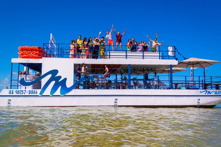 Gita in catamarano all'Isola Areia Vermelha con trasferimento