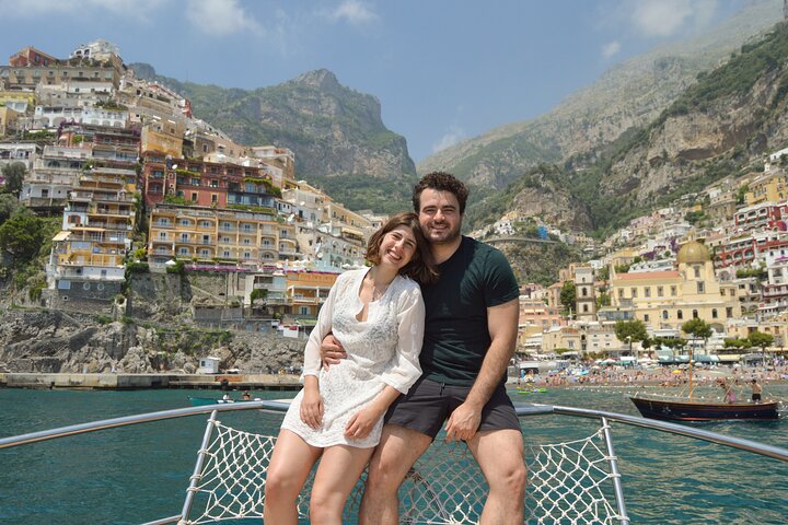 Positano & Amalfikusten Dagstur med båt i liten grupp från Sorrento
