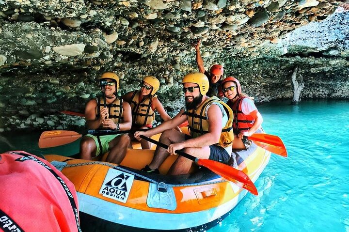 Geweldige Rafting-ervaring op de Last Wild Vjosa-rivier van Europa in Permet, Albanië