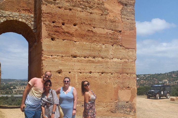 Tour de Safari por Albufeira con Cascada*, Castillo y Pueblos