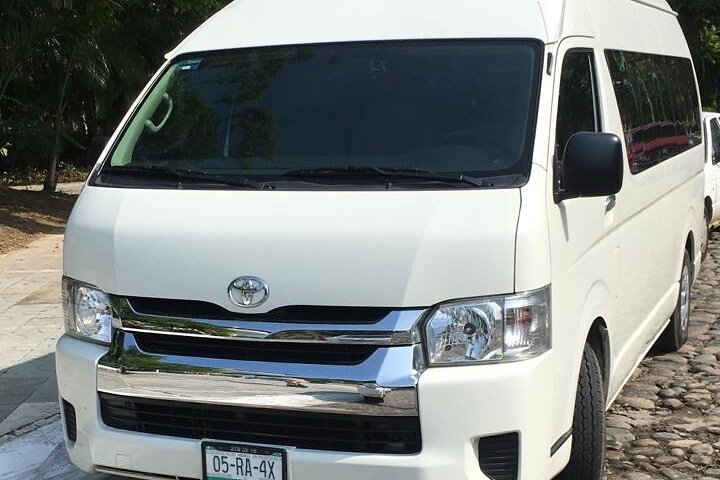 Traslado privado desde el aeropuerto de Zihuatanejo a Zihuatanejo