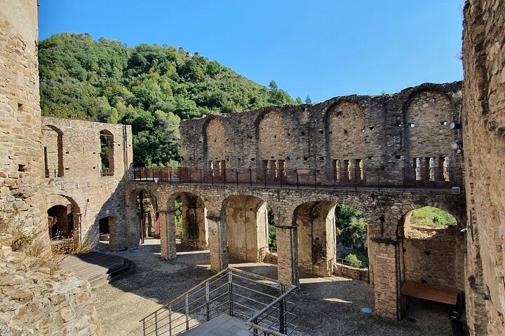 DOLCEACQUA & NERVIA VALLEY - Hemmet för Rosses vin och Monets älskade bro