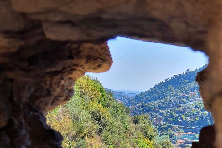 DOLCEACQUA & NERVIA VALLEY - Hemmet för Rosses vin och Monets älskade bro