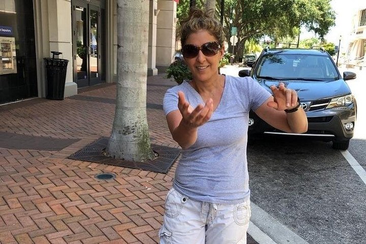 Esperienza unica di caccia al tesoro a Virginia Beach di Wacky Walks