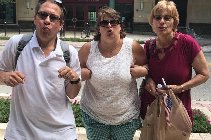 Esperienza unica di caccia al tesoro a Virginia Beach di Wacky Walks