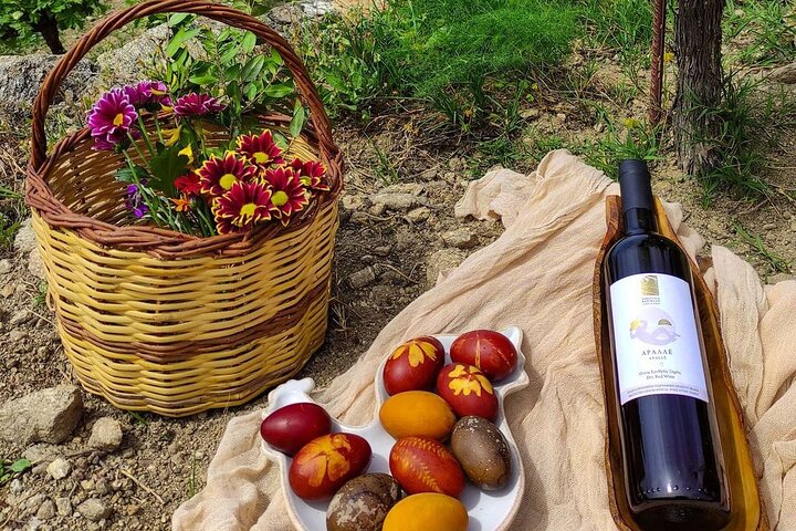 Visita della cantina e degustazione di vini presso la cantina Karimalis a Ikaria
