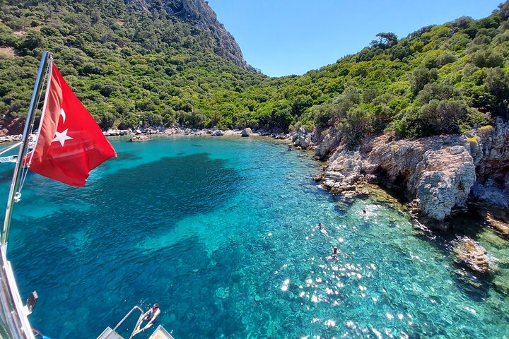 Crociera semi sottomarina con fondo di vetro di un'intera giornata a Marmaris