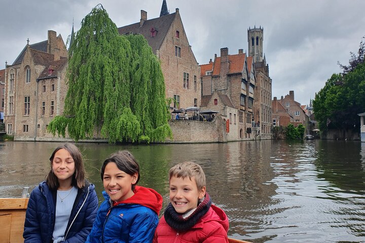 Boat trip, guided walk and chocolate