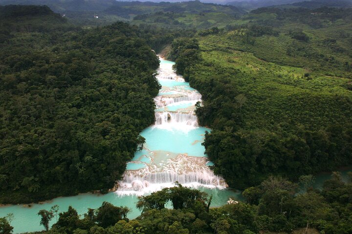 Tour di un'intera giornata alla zona archeologica di Palenque con cascate