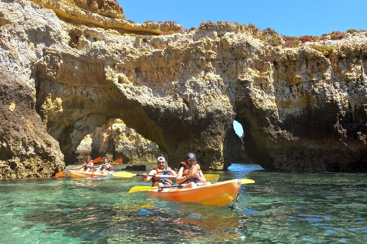 Kajaktour in kleiner Gruppe zu den Ponta da Piedade-Höhlen – Lagos