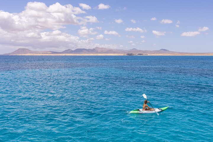 Tour de medio día en barco por la isla de Lobos con almuerzo