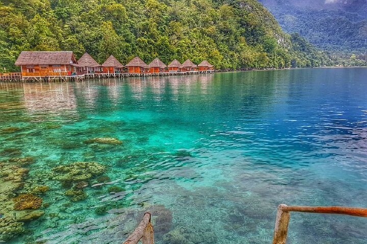 Tour di 4 giorni in spiaggia di Ora - Seram Island Hopping da Ambon