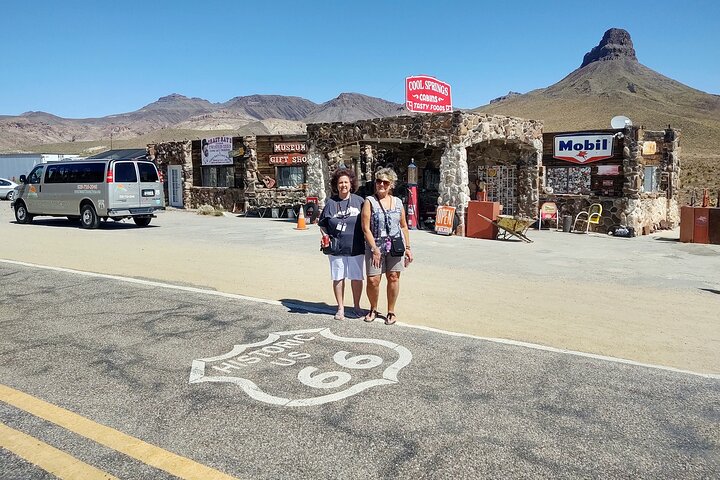 Oatman Mining Camp & Burros : Visite historique de la Route 66 au départ de Laughlin