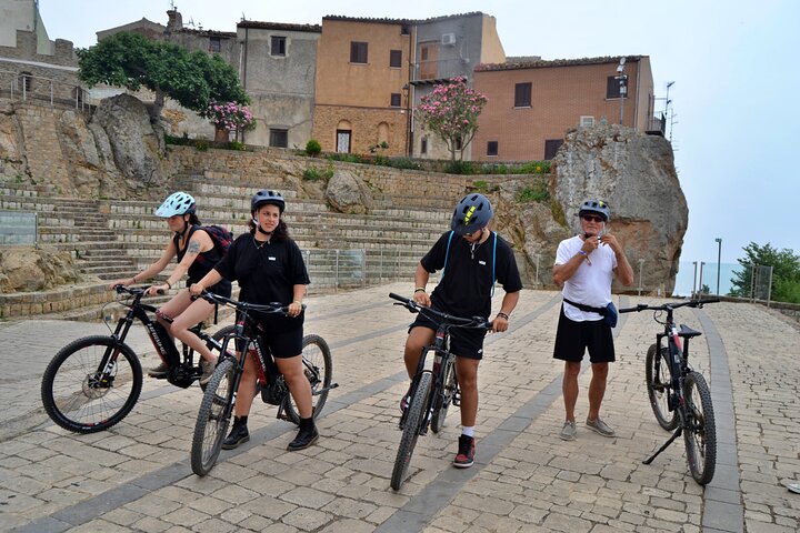 Tour en bicicleta de montaña por la Madonie desde Cefalù