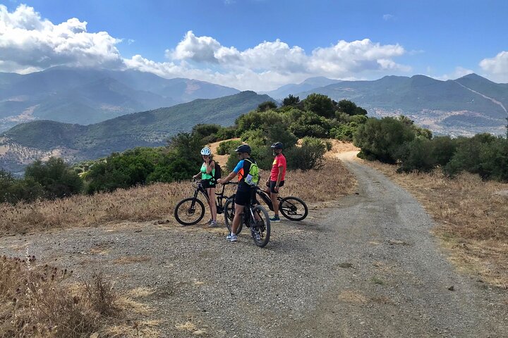 Tour en bicicleta de montaña por la Madonie desde Cefalù
