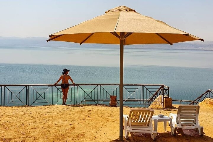 Zuverlässiger & komfortabler Privattransfer von Tür zu Tür Petra ⇆ Totes Meer