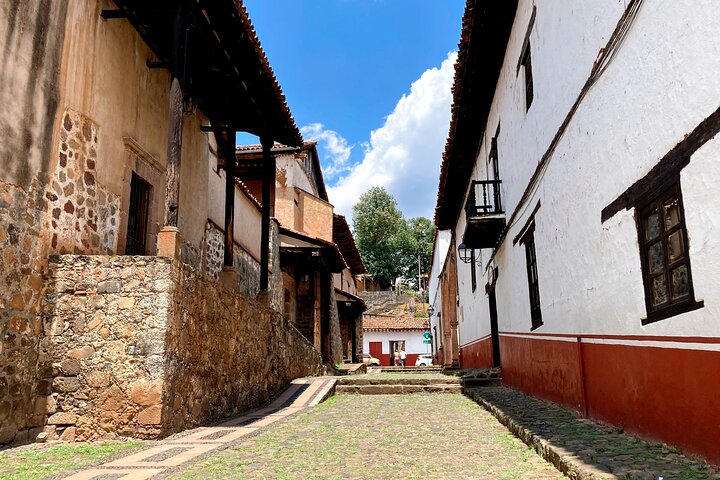 Patzcuaro, Santa Clara del Cobre -Copper Town- & Tzintzuntzan