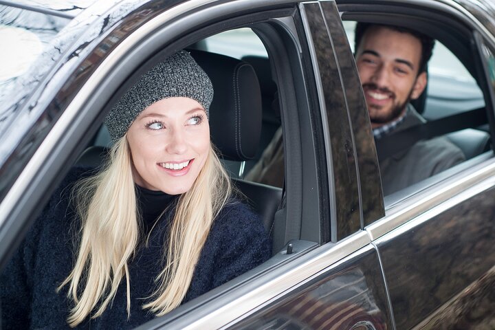 Ankunft am Flughafen London Stansted Privater Transfer-Flughafen zum Docklands Hotel