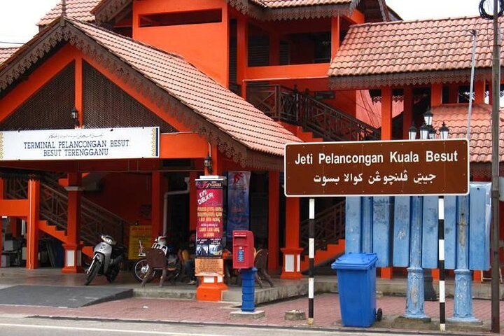 Kuala Besut Jetty (Perhentian Island) til KL City One-way Transfer