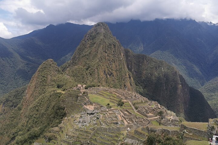 Machu Picchu Full-Day Tour by Train from Cusco