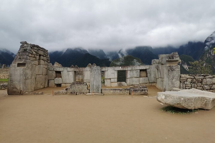 Machu Picchu Full-Day Tour by Train from Cusco