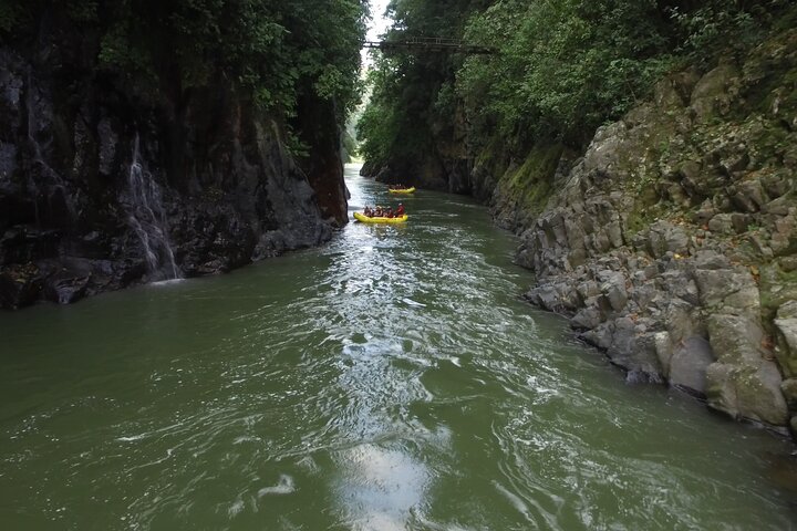 3-tägige Tour auf dem Pacuare-Fluss in Costa Rica.