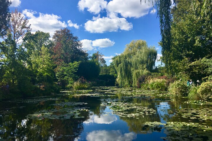 Versailles Palace & Giverny Privétour met lunch en hotelophaalservice