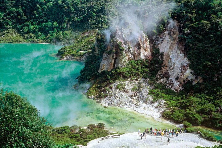 Tour por el Valle Volcánico y el Lago Rotomahana