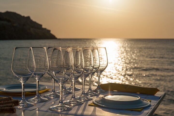 Lemnos vin och ost parning vid solnedgången - privat vinprovning