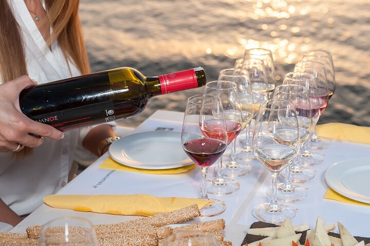 Lemnos vin och ost parning vid solnedgången - privat vinprovning