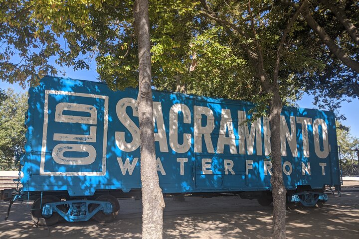 Recorrido a pie y juego de búsqueda del tesoro en Old Sacramento