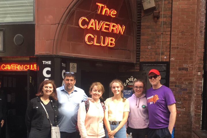 Beatles Famous Walking Tour of Liverpool - Små grupper