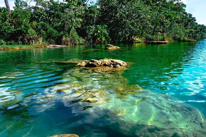 Visite a lagoa cristalina de Lachuá, excursão com tudo incluído saindo de Coban