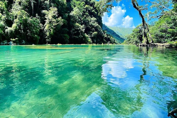Ontdek de paradijselijke Semuc Champey + Kanba-grotten - Tour vanuit Cobán
