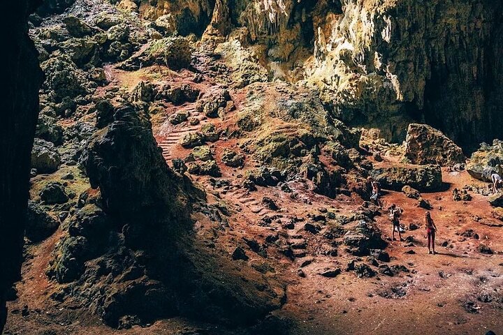 Besuchen Sie die Höhlen von Bombil Pek - Tour von Coban