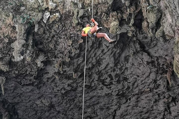 Besuchen Sie die Höhlen von Bombil Pek - Tour von Coban