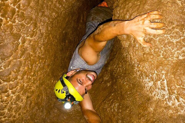 Besuchen Sie die Höhlen von Bombil Pek - Tour von Coban