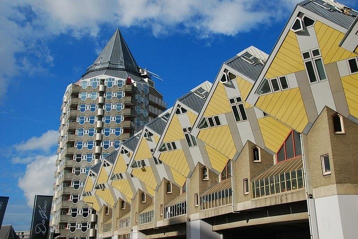 Rotterdam Must Do Tour: Highlights, History, WW2 and Architecture