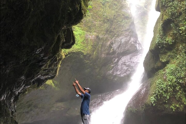 Travesia Salto Del Angel och Sanctuary of the Guácharos