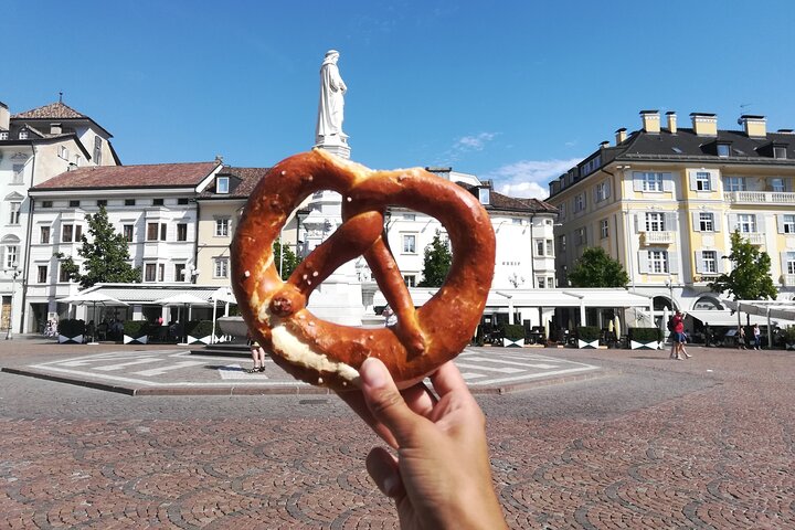Smaak Bolzano: Eten Tour met volledige maaltijd door Do Eat Better
