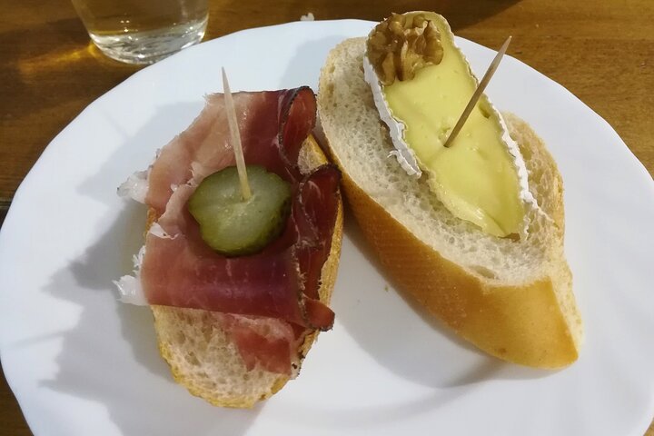 Smaak Bolzano: Eten Tour met volledige maaltijd door Do Eat Better
