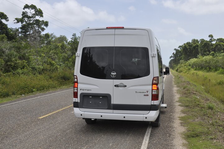 Privat transfer från Belize City och flygplats till Placencia