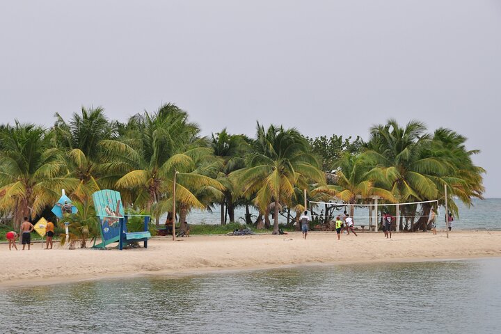 Privat transfer från Belize City och flygplats till Placencia