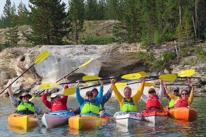 4 - Hora de Kayak no Lago Yellowstone com almoço