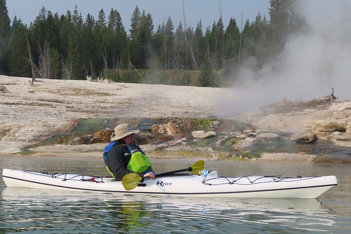 4 - Hora de Kayak no Lago Yellowstone com almoço